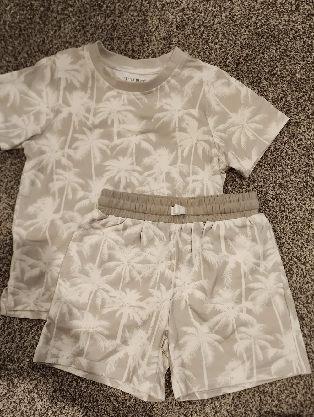 Little Bipsy Beige and White Palm-Print Kids Set